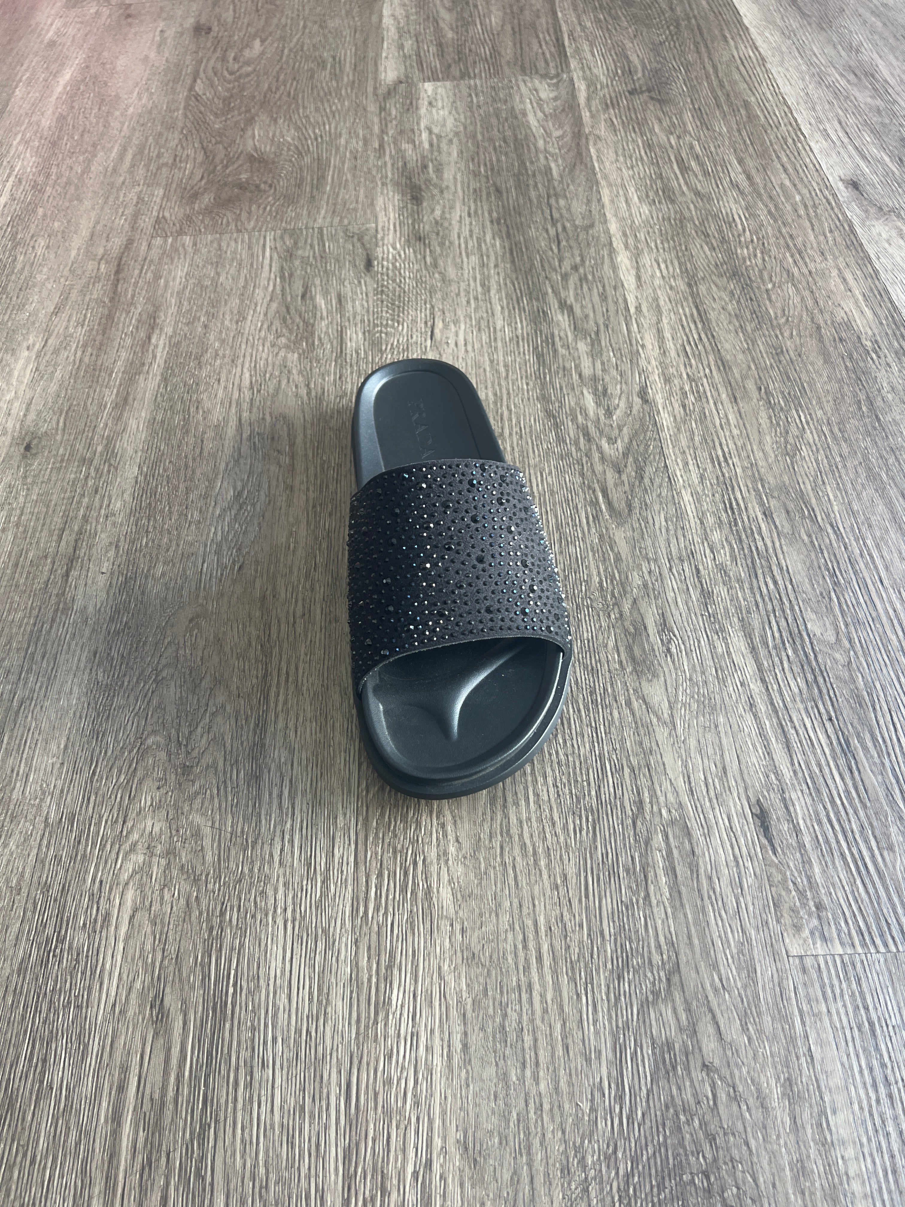 Prada Slide