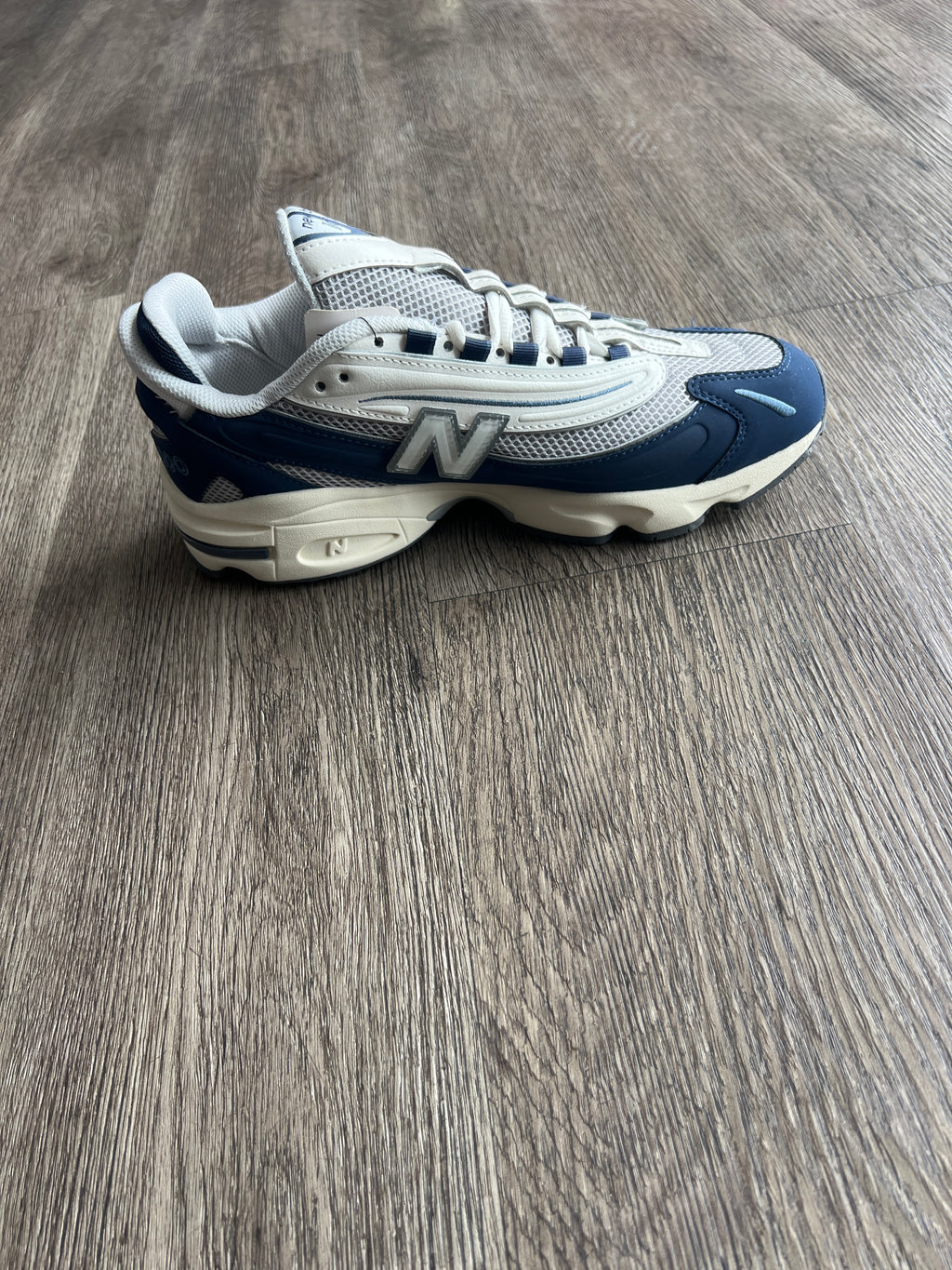 New Balance 1000