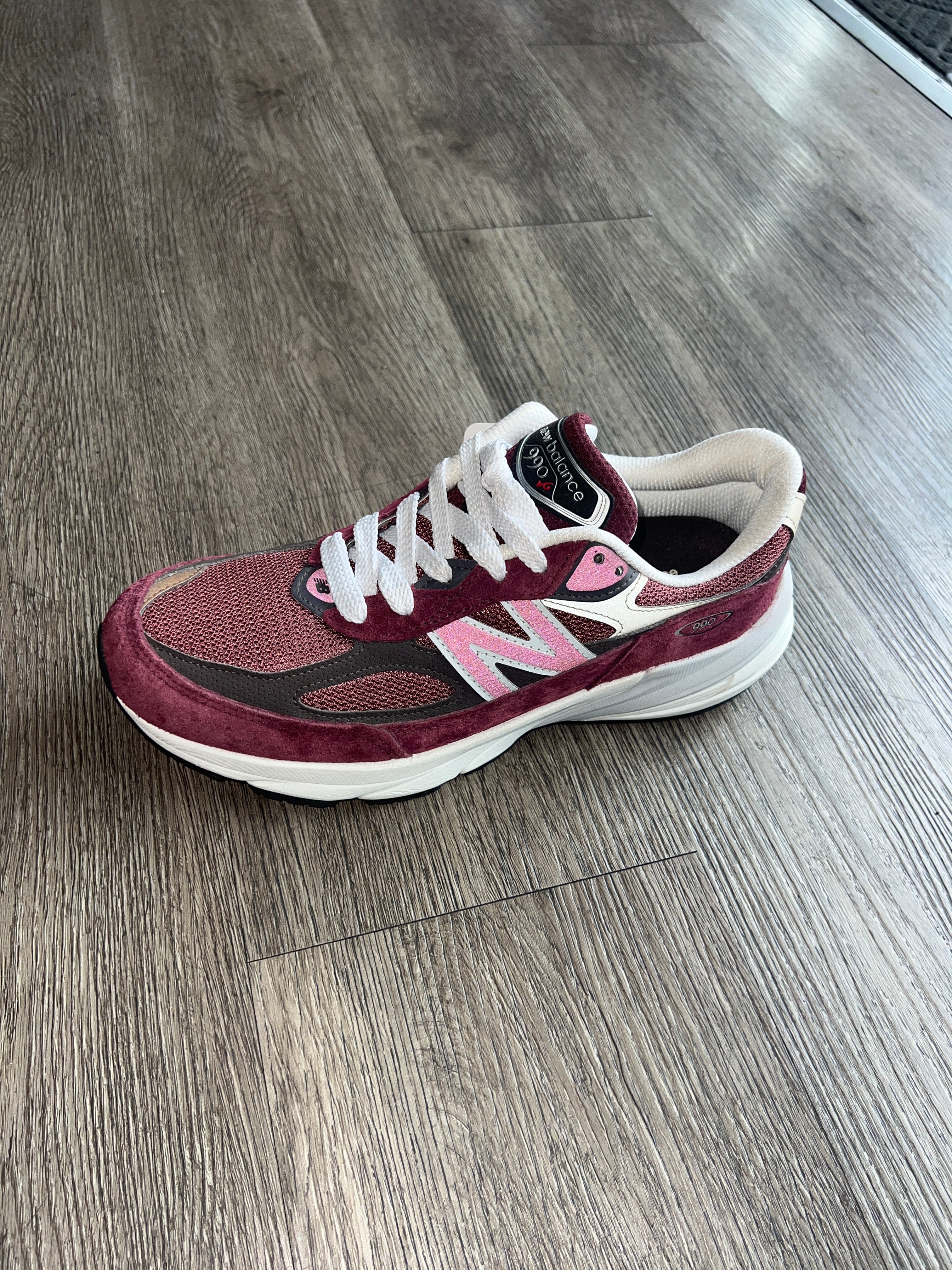 New Balance 990