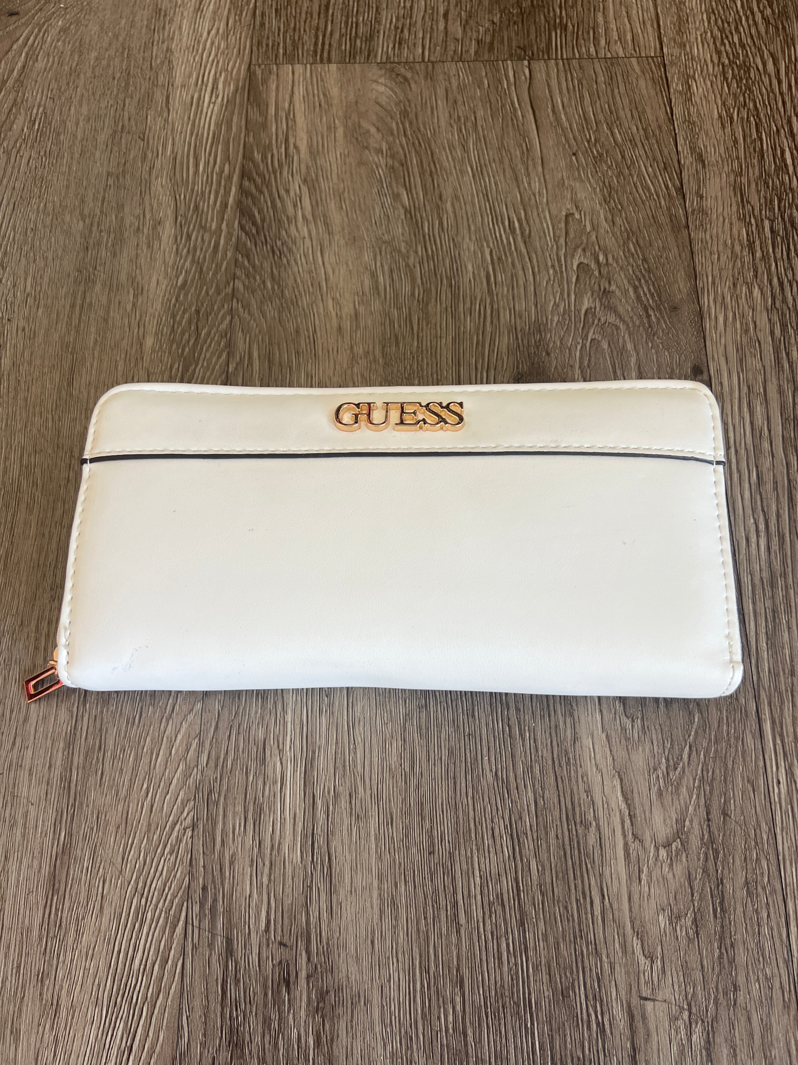 Guess purse